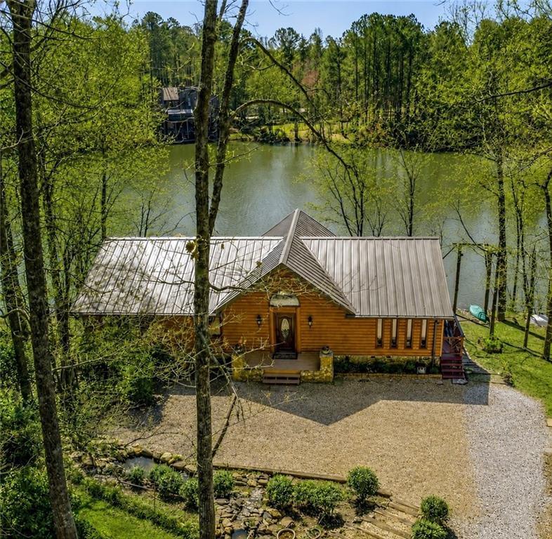 555 Rainbow Lake Dr., Dawsonville, GA 30534