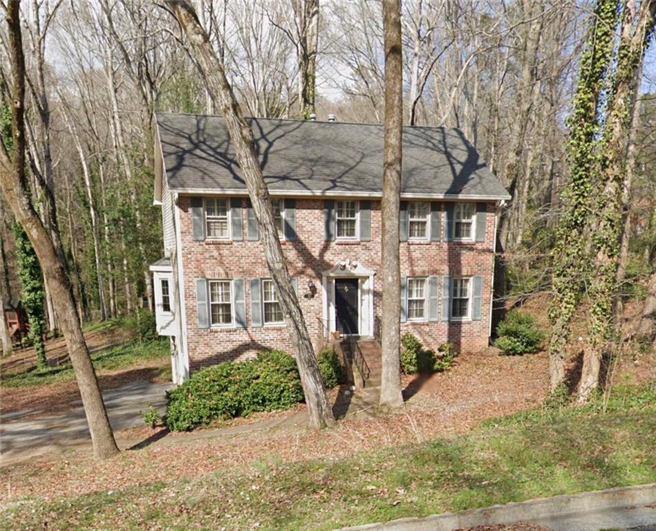 195 Brandenburgh Cir., Roswell, GA 30075