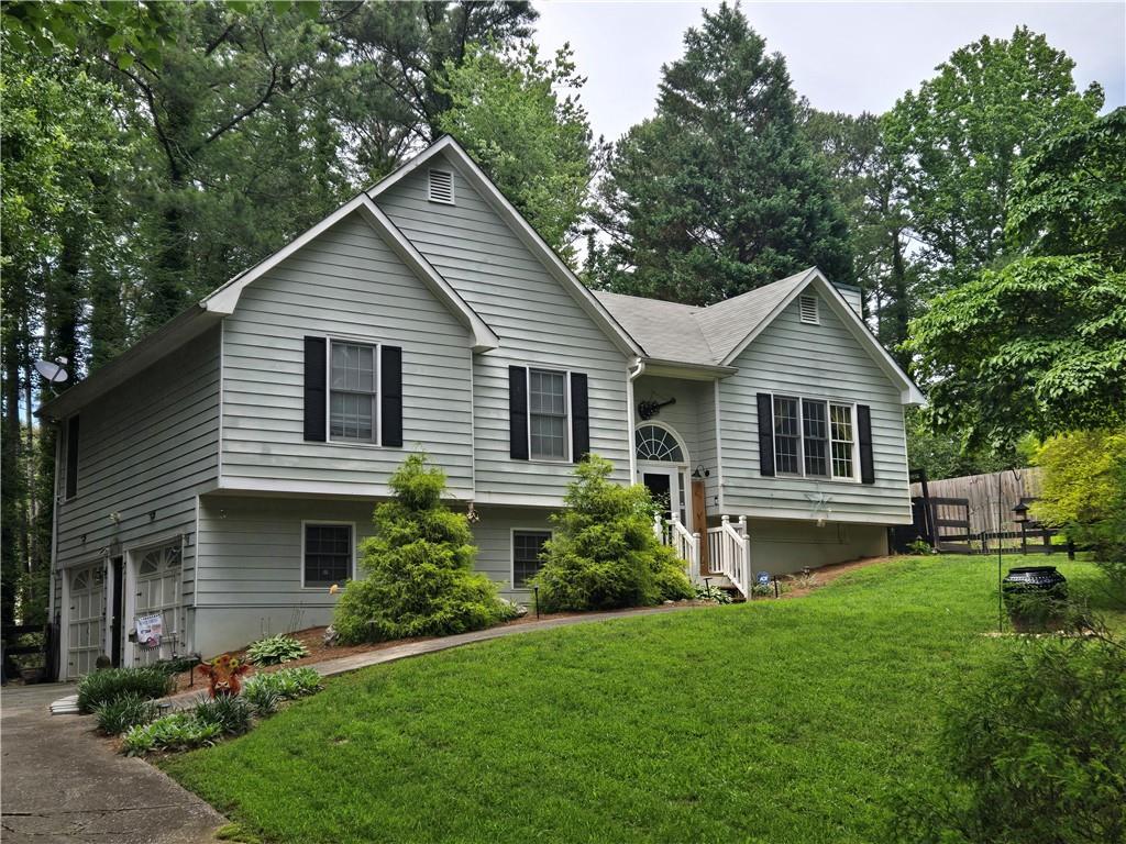 102 Thomas Dr., Dallas, GA 30157