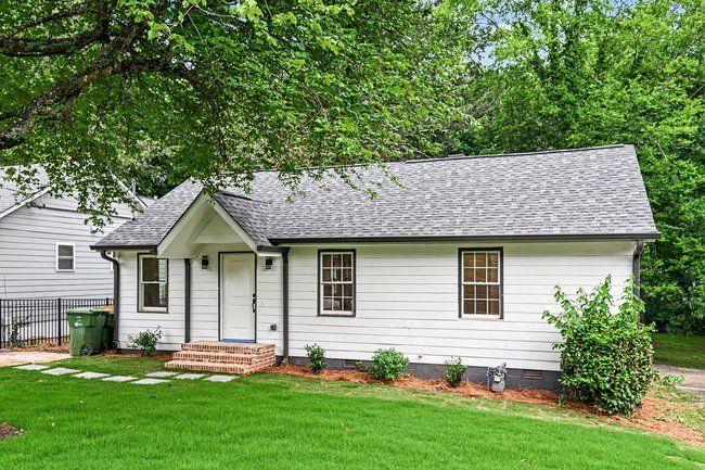 987 Lawton St., Atlanta, GA 30310