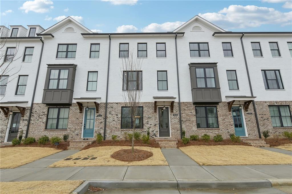 4213 Millcroft Pl. #214, Buford, GA 30518