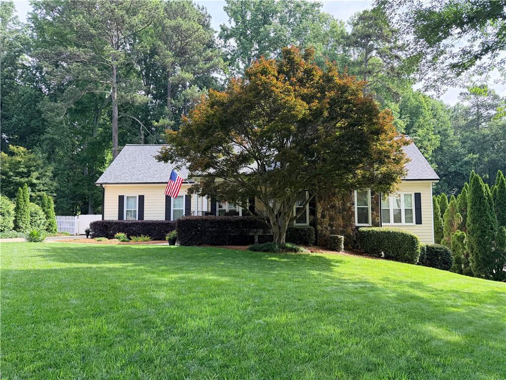 3288 Lark Haven Dr., Kennesaw, GA 30152