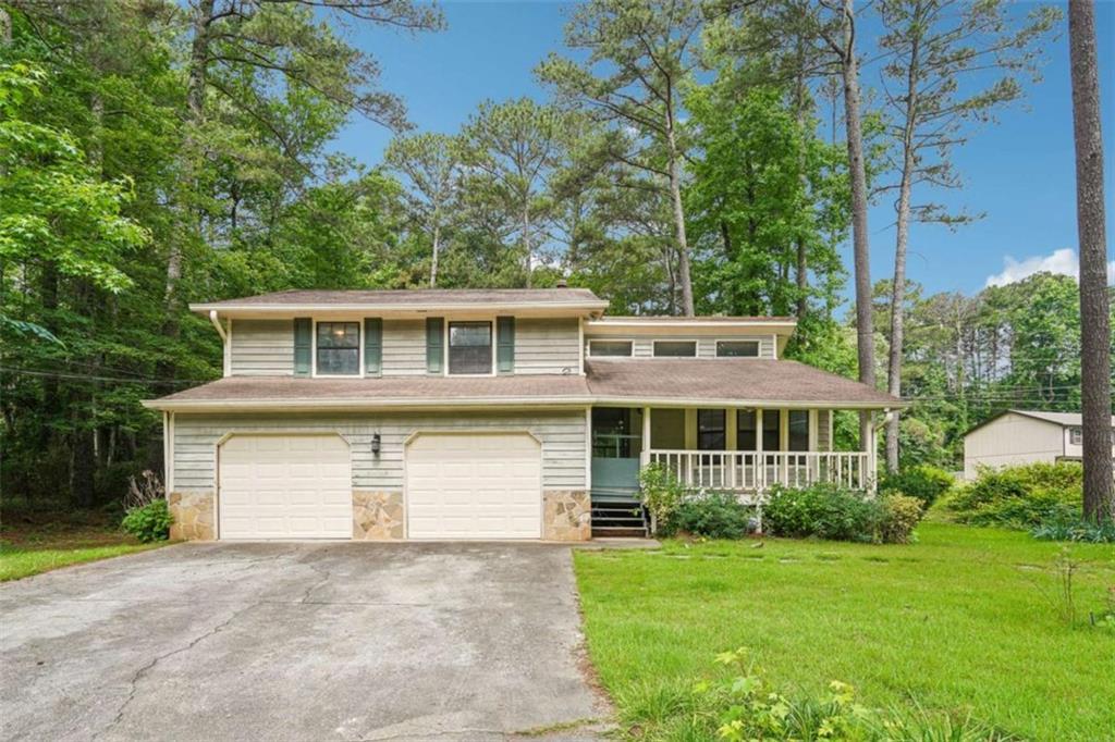 511 Ryan Pl., Stone Mountain, GA 30087