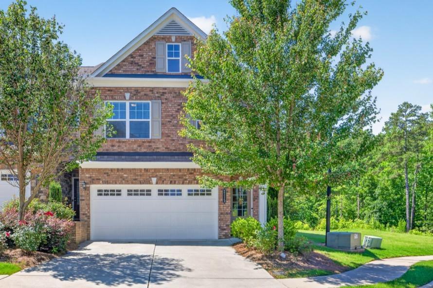 2113 Buford Town Dr., Buford, GA 30518