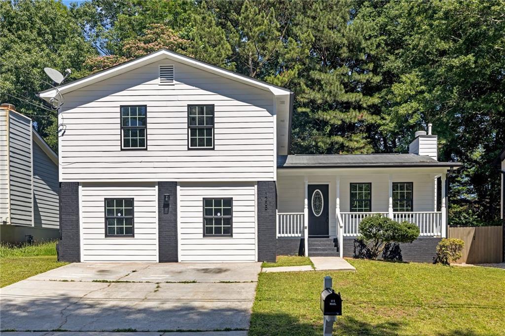 1258 Autumn Hill Ln., Stone Mountain, GA 30083