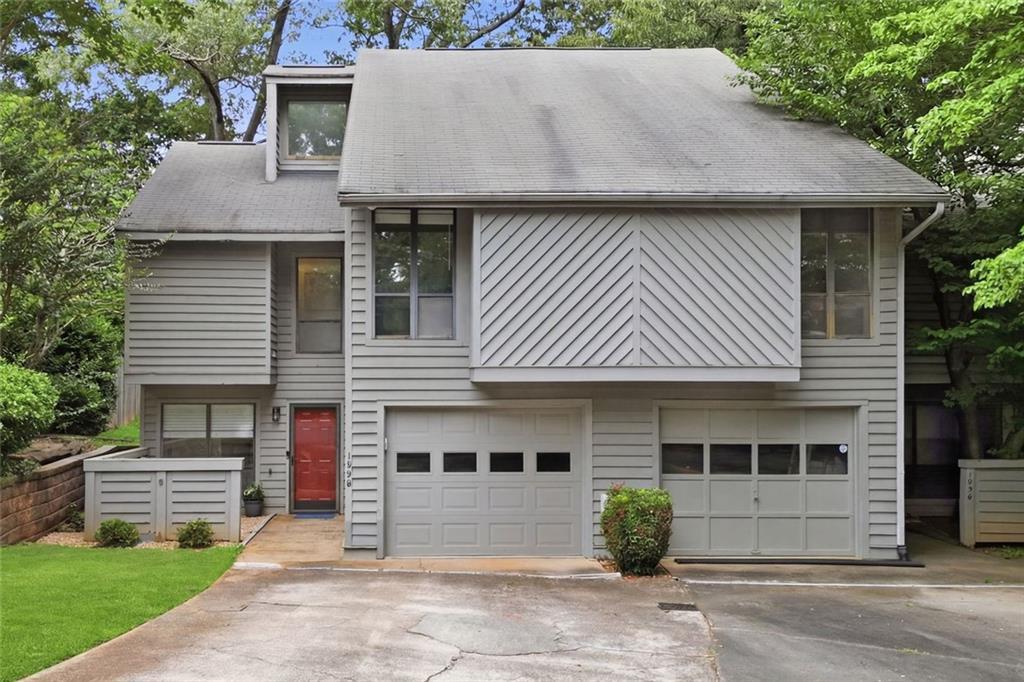 1098 Creatwood Pl., Smyrna, GA 30080