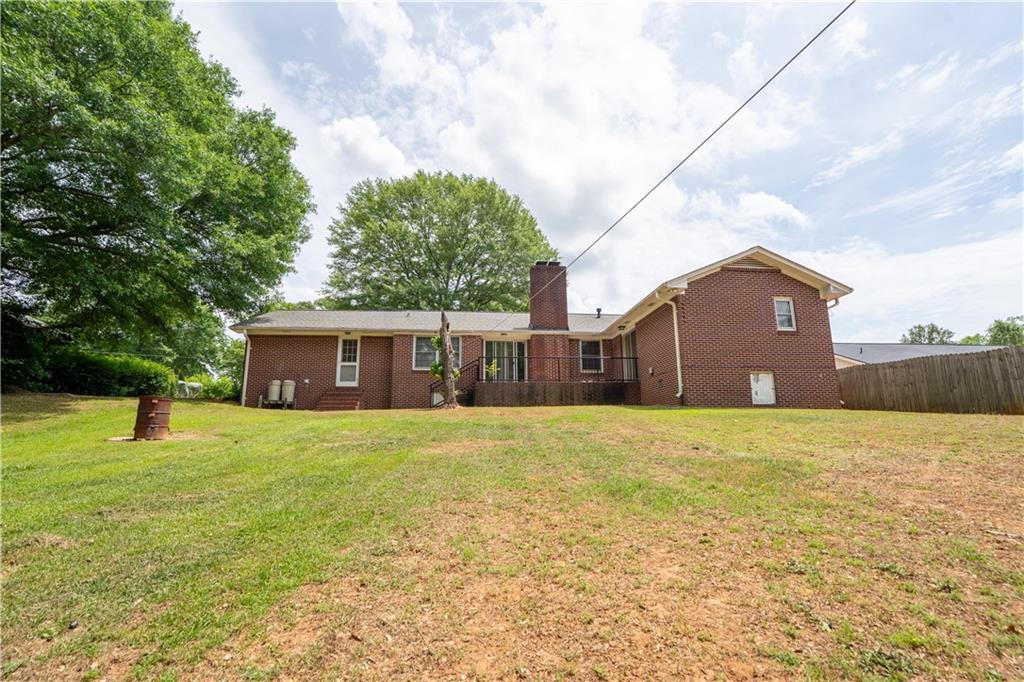 1334 Sherri Ln., Sugar Hill, GA 30518