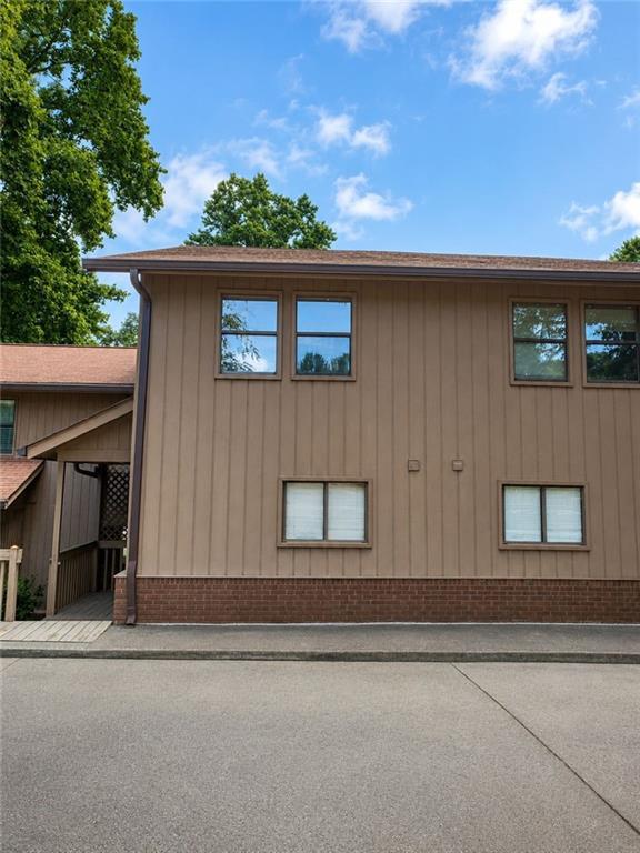 1102 Pine Tree Dr., Buford, GA 30518
