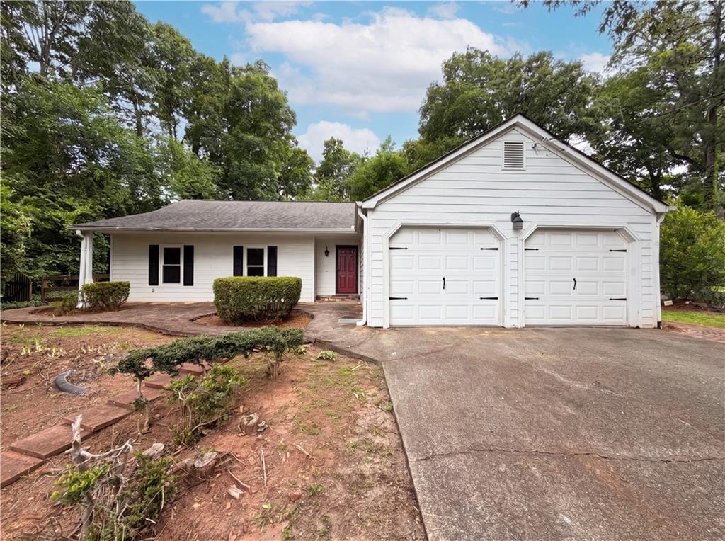 158 Colemans Bluff Dr., Woodstock, GA 30188