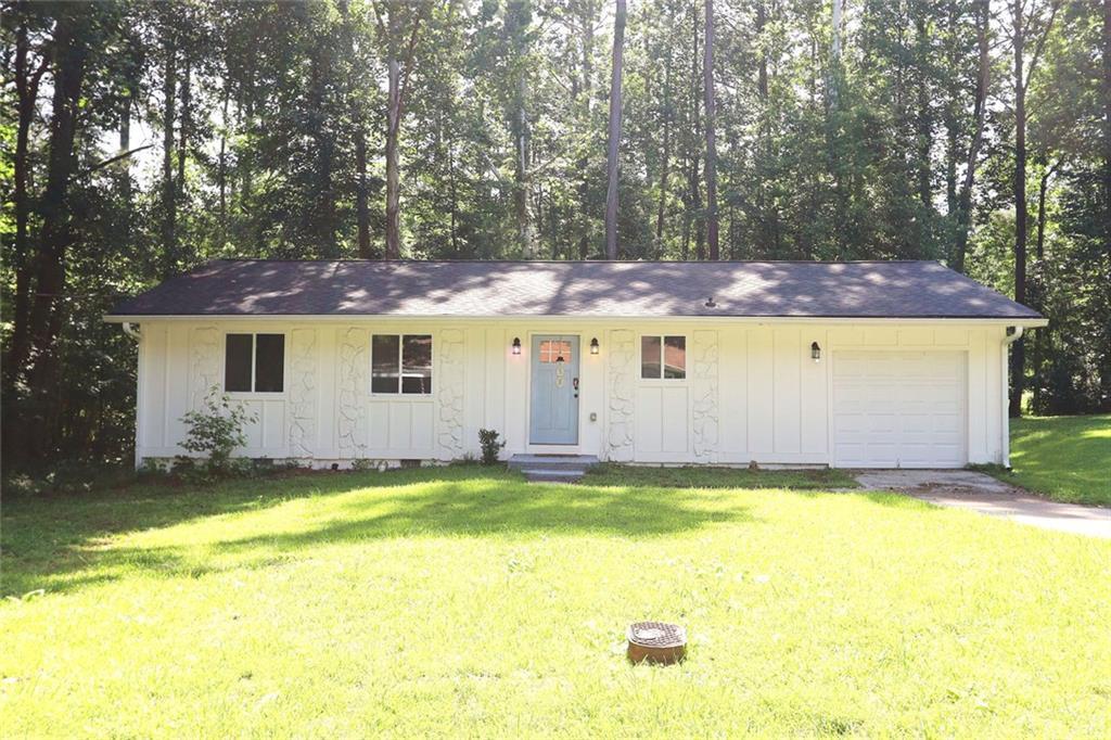 3572 Orbit Ct., Ellenwood, GA 30294