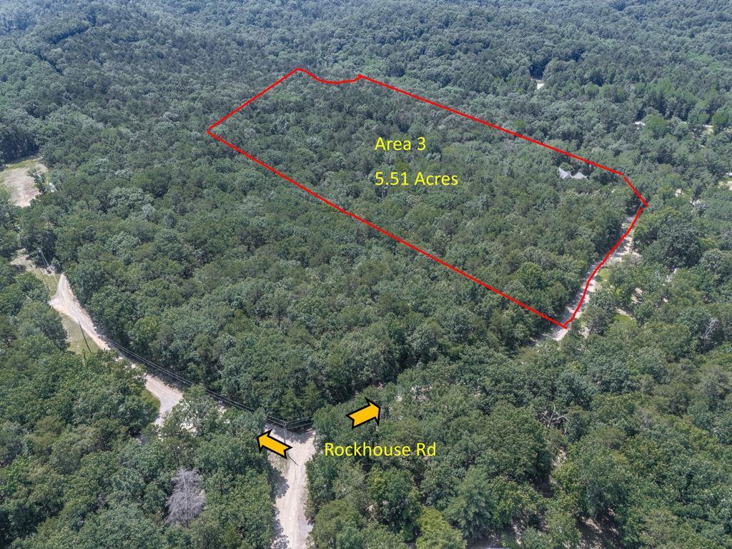 769 Rockhouse Rd., Waleska, GA 30183