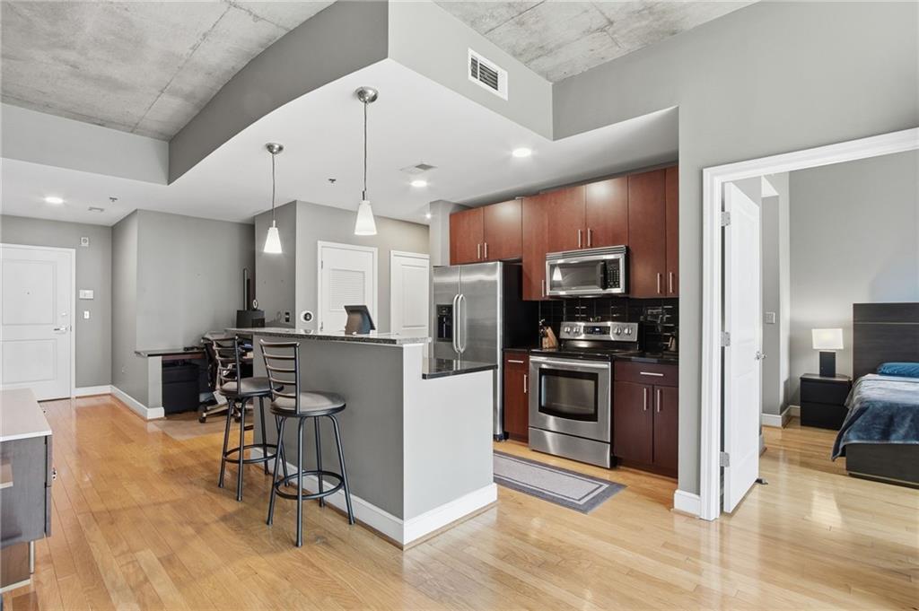 950 W Peachtree St. #913, Atlanta, GA 30309