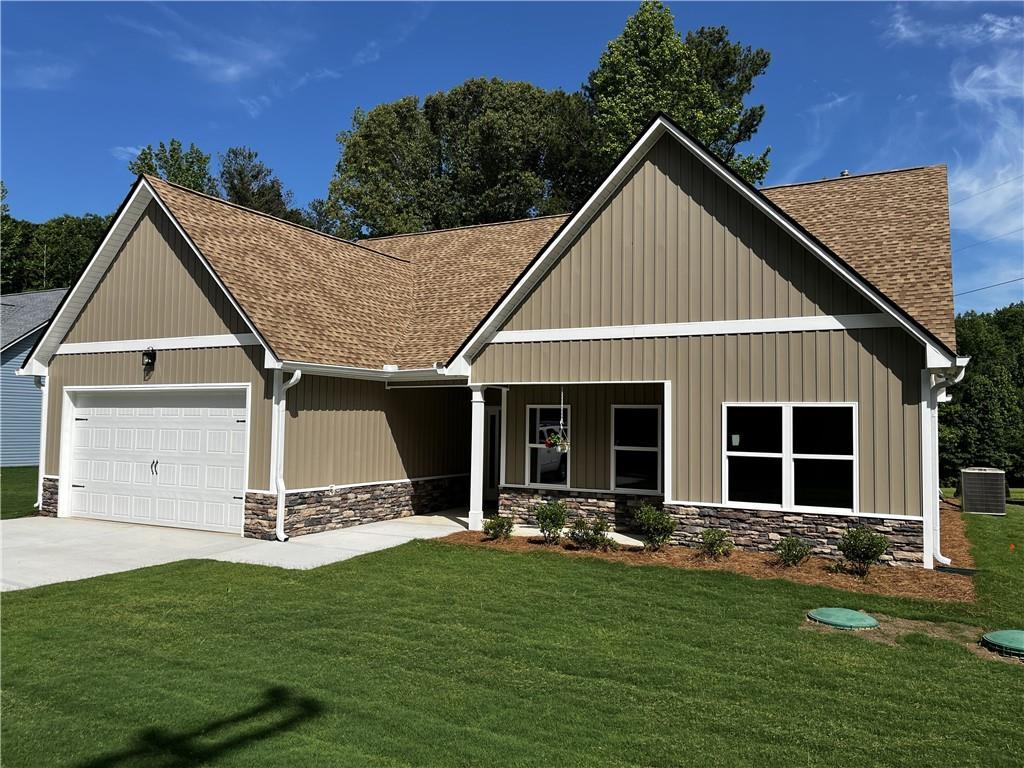 1932 Cochran Ridge Rd., Hiram, GA 30141