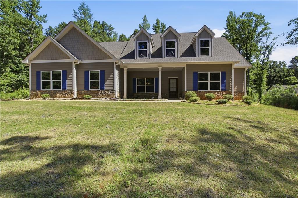 45 Hawthorn Ln., Covington, GA 30014