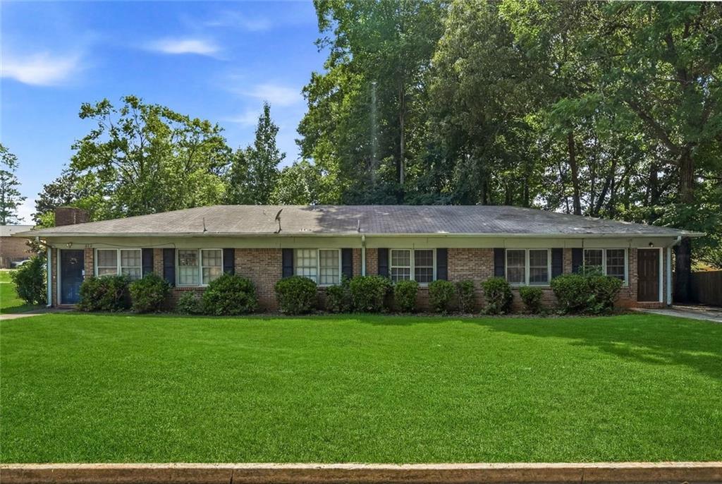2124 Golfview Dr., Conyers, GA 30013