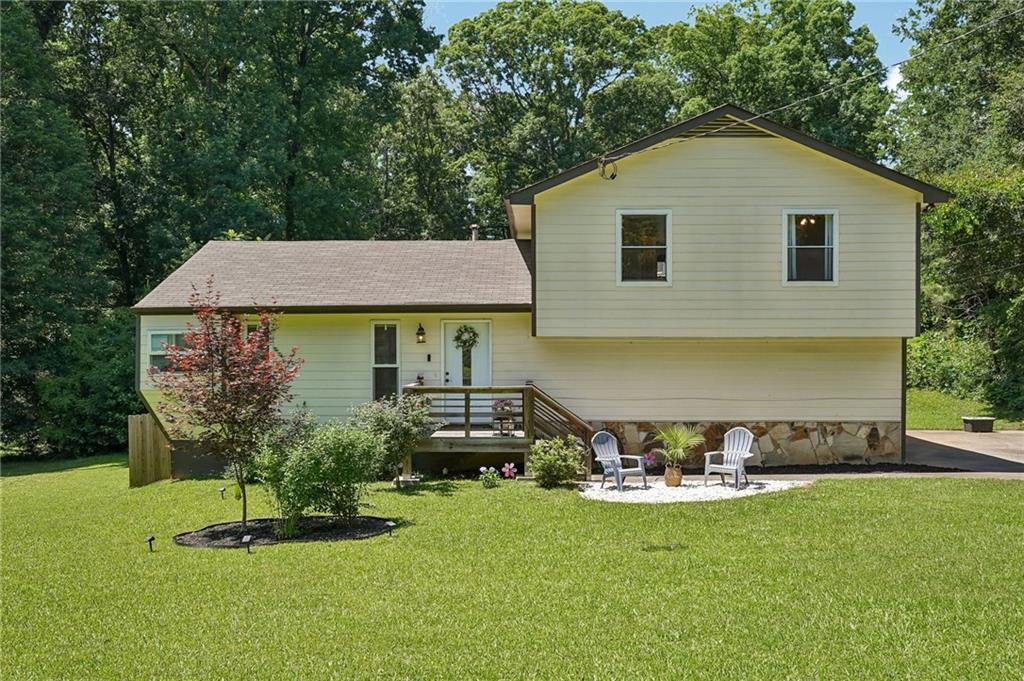 3211 Oakbrook Ln., Clarkston, GA 30021
