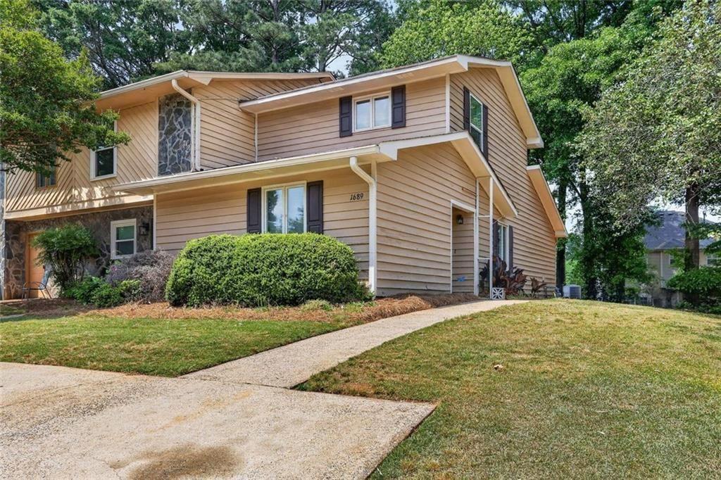 1689 Wynndowne Tr., Smyrna, GA 30080