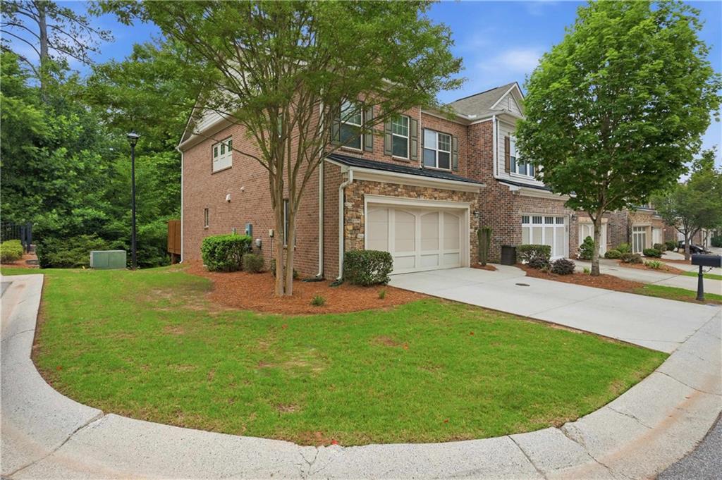 3464 Flamingo Ln., Alpharetta, GA 30004