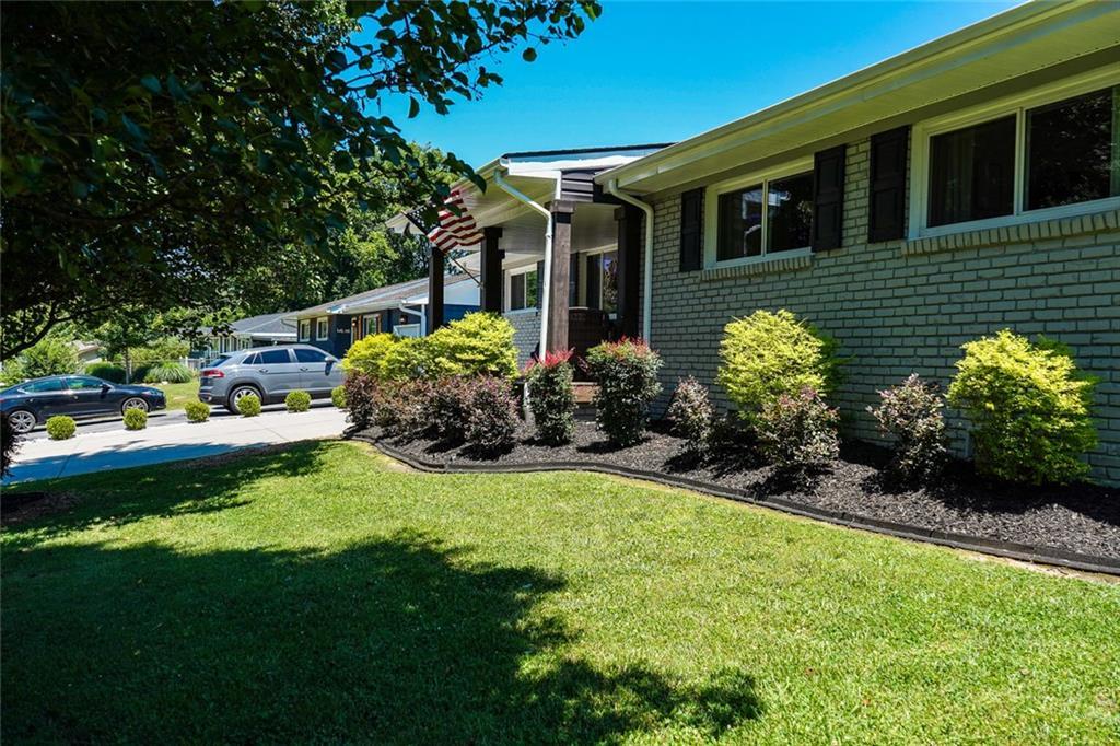 236 E Huntington Rd., Rossville, GA 30741