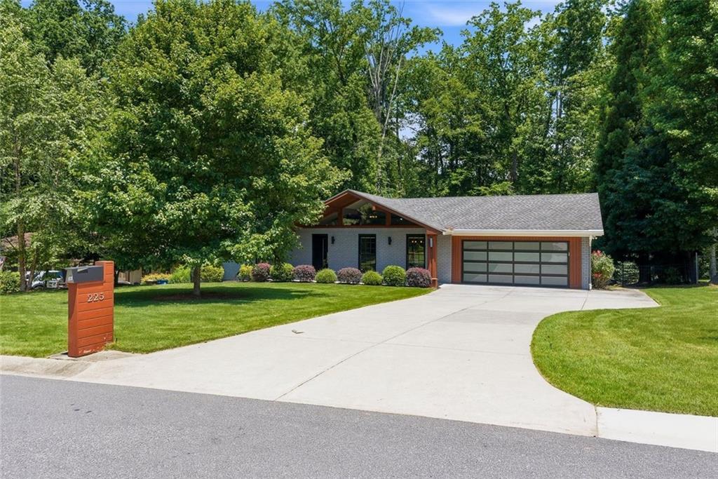 225 Jayne Ellen Way, Alpharetta, GA 30009