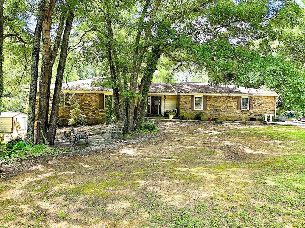 11O Hearthstone Dr., Stockbridge, GA 30281
