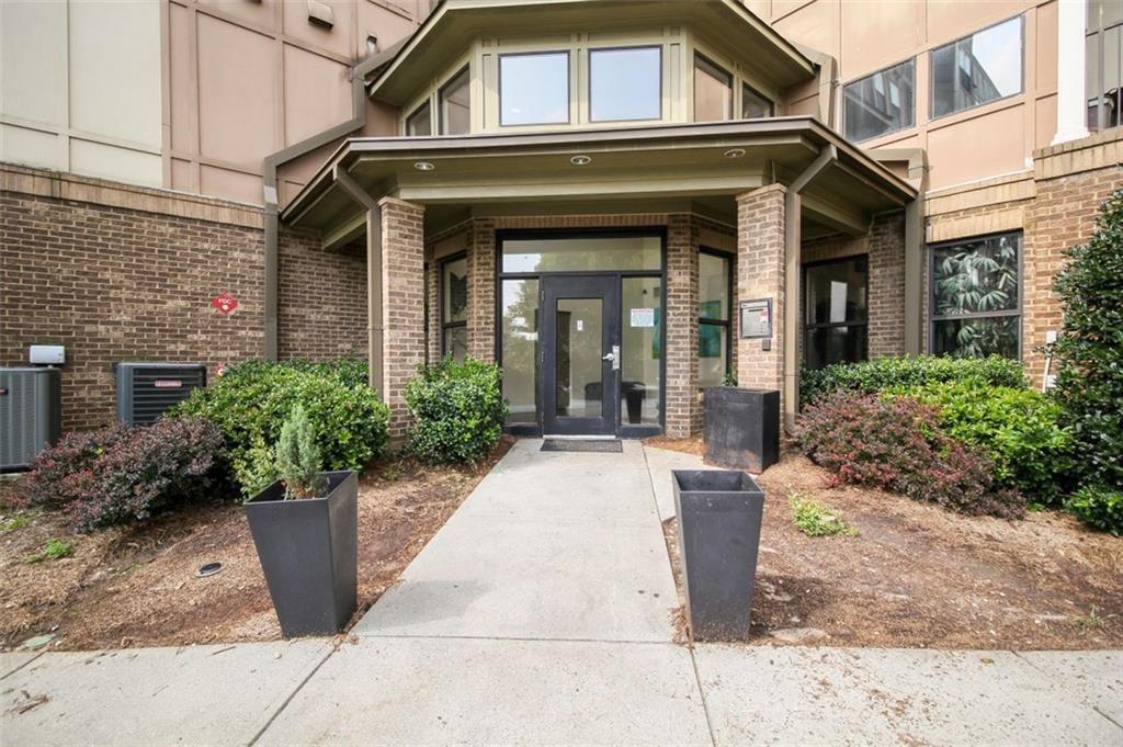 898 Oak St. #1211, Atlanta, GA 30310
