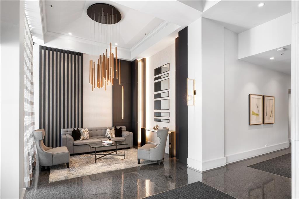 2660 Peachtree Rd. #10H, Atlanta, GA 30305