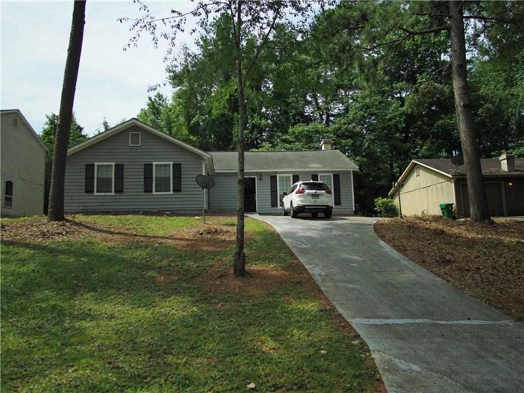 5139 Galbraith Cir., Stone Mountain, GA 30088
