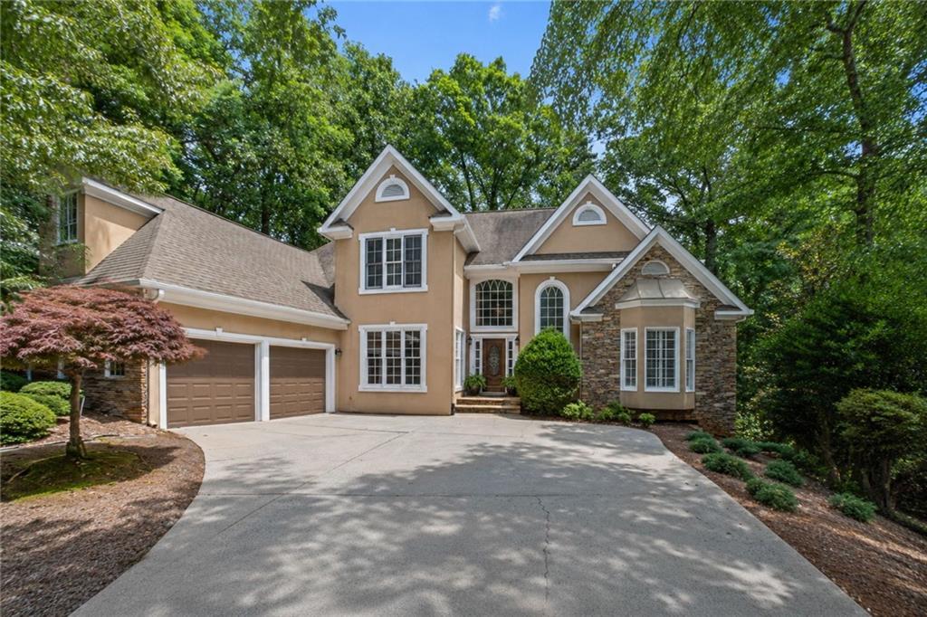 1605 Amberwood Ct., Woodstock, GA 30189