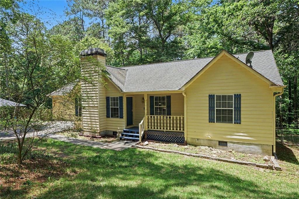 4827 Oakwood Ct., Loganville, GA 30052