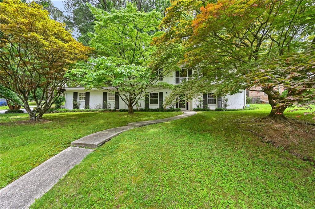 3494 Dale Ln., Atlanta, GA 30331