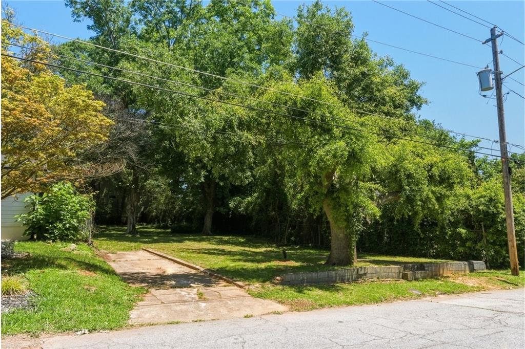 1339 Cambridge Ave., Atlanta, GA 30344