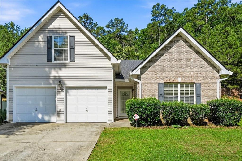 6141 Redtop Loop, Fairburn, GA 30213