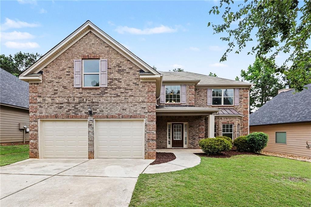 7985 Snapwell Dr., Fairburn, GA 30213