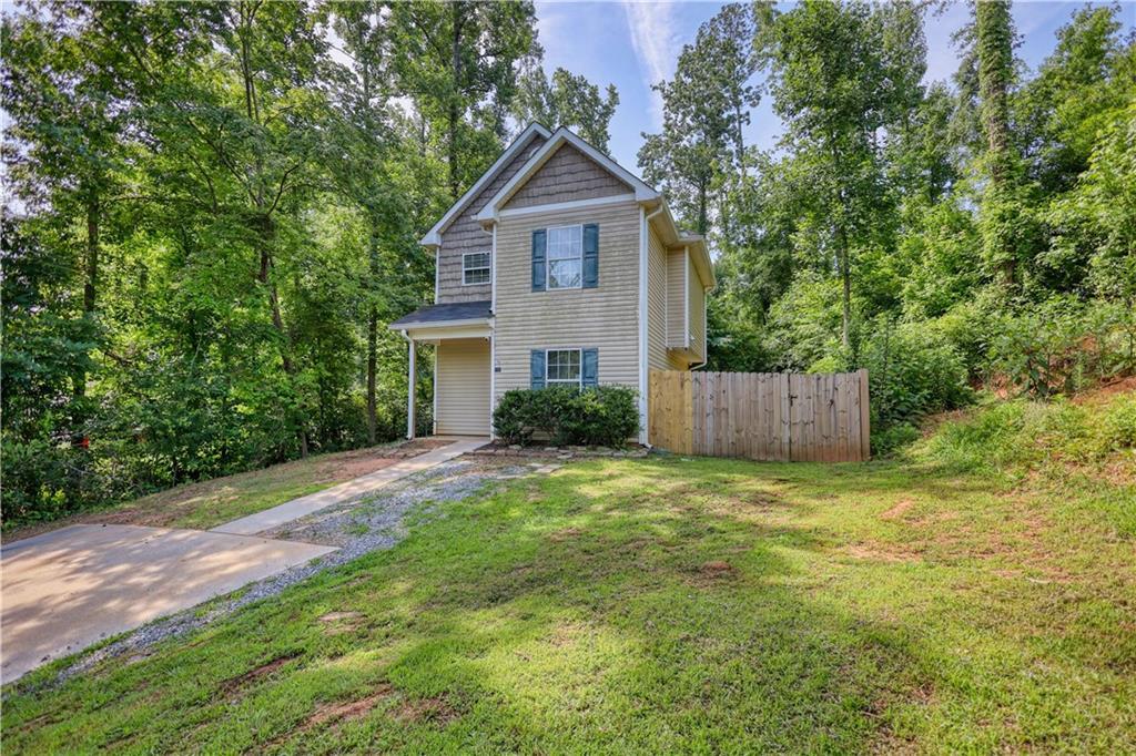 130 Cherokee Dr., Jackson, GA 30233