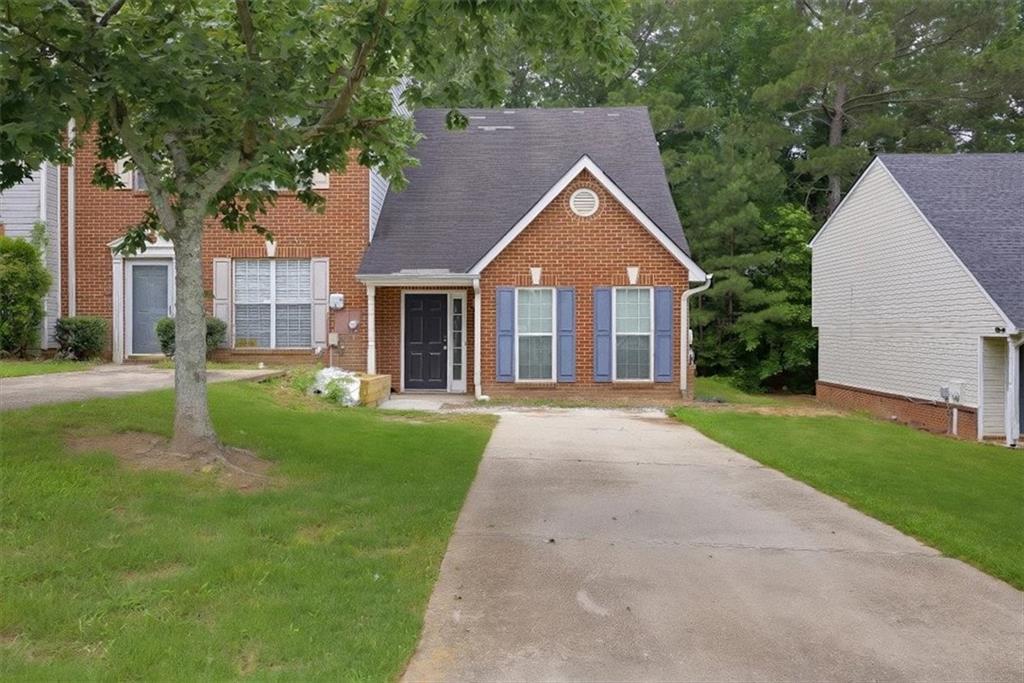 1324 Hollenbeck Ln., Riverdale, GA 30296