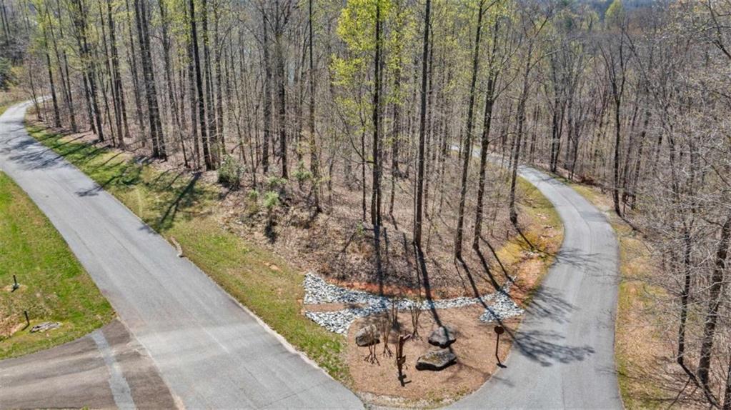 253 N Laceola Rd., Cleveland, GA 30528