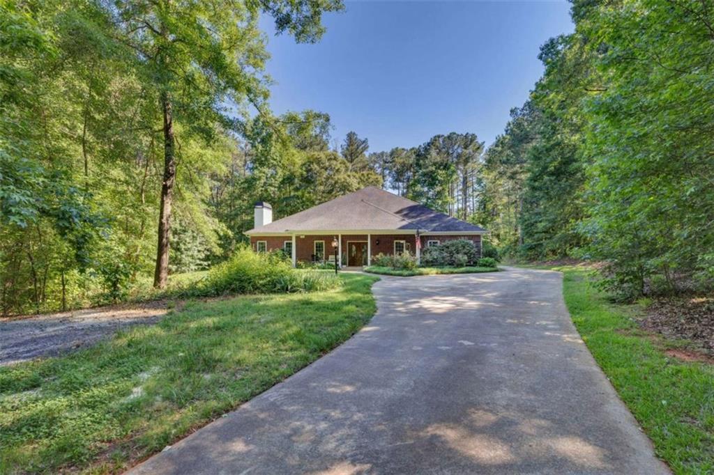 190 Oak Hill Cir., Covington, GA 30016