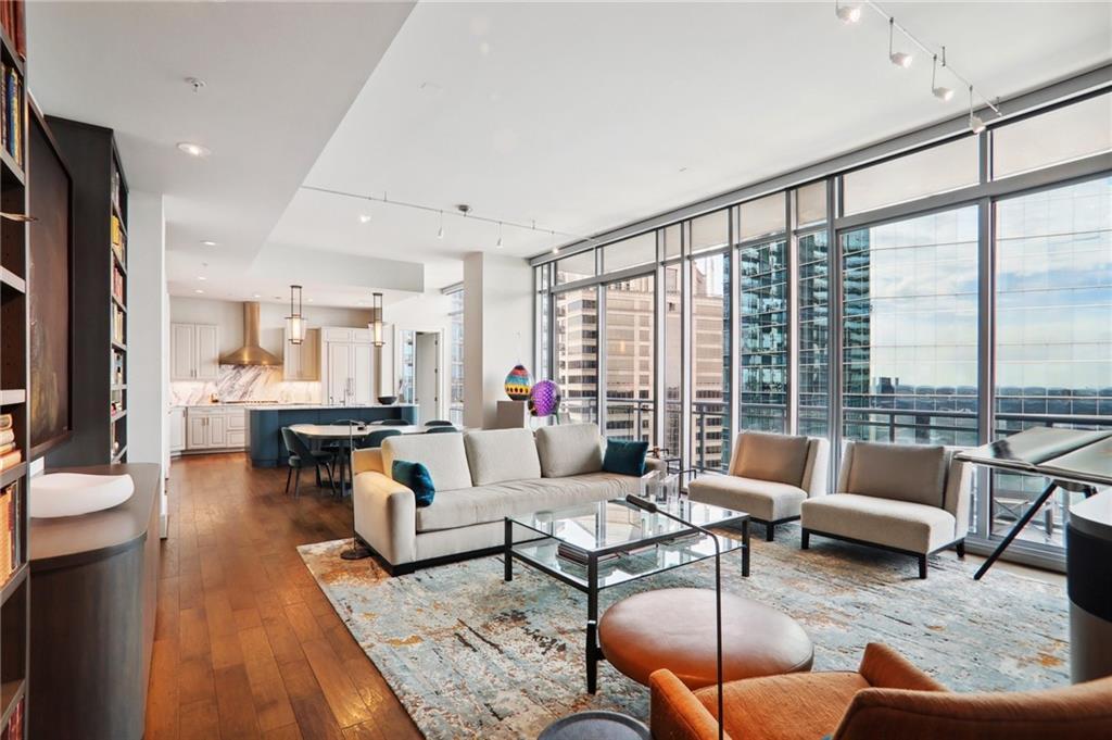 1065 Peachtree St. #3005, Atlanta, GA 30309