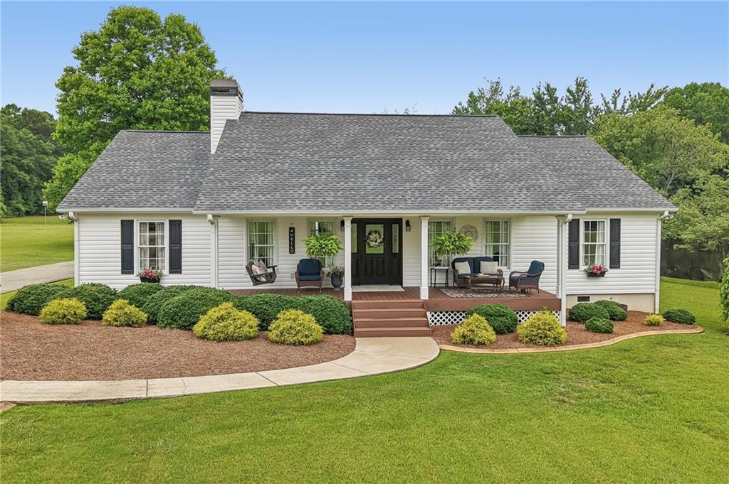 294 Williams Lake Rd., Powder Springs, GA 30127