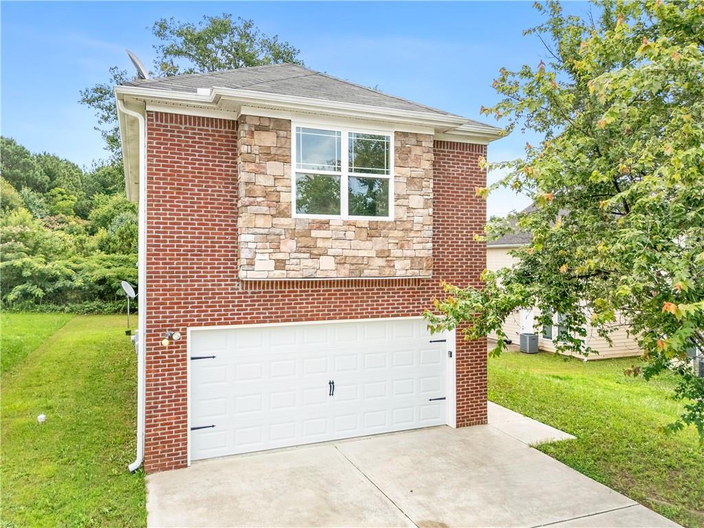 7268 Loblolly Ln., Morrow, GA 30260