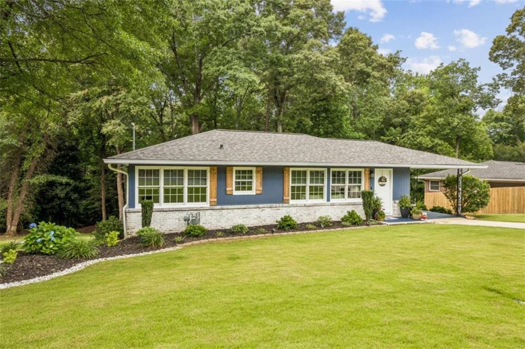 445 Christopher Dr., Gainesville, GA 30501
