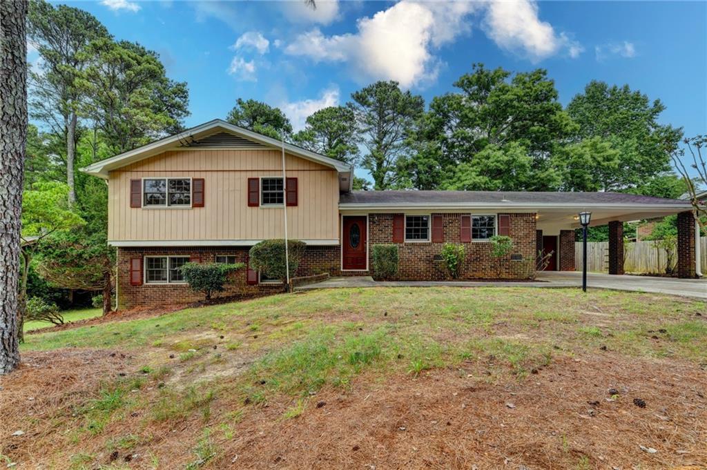 3318 Shorelake Dr., Tucker, GA 30084