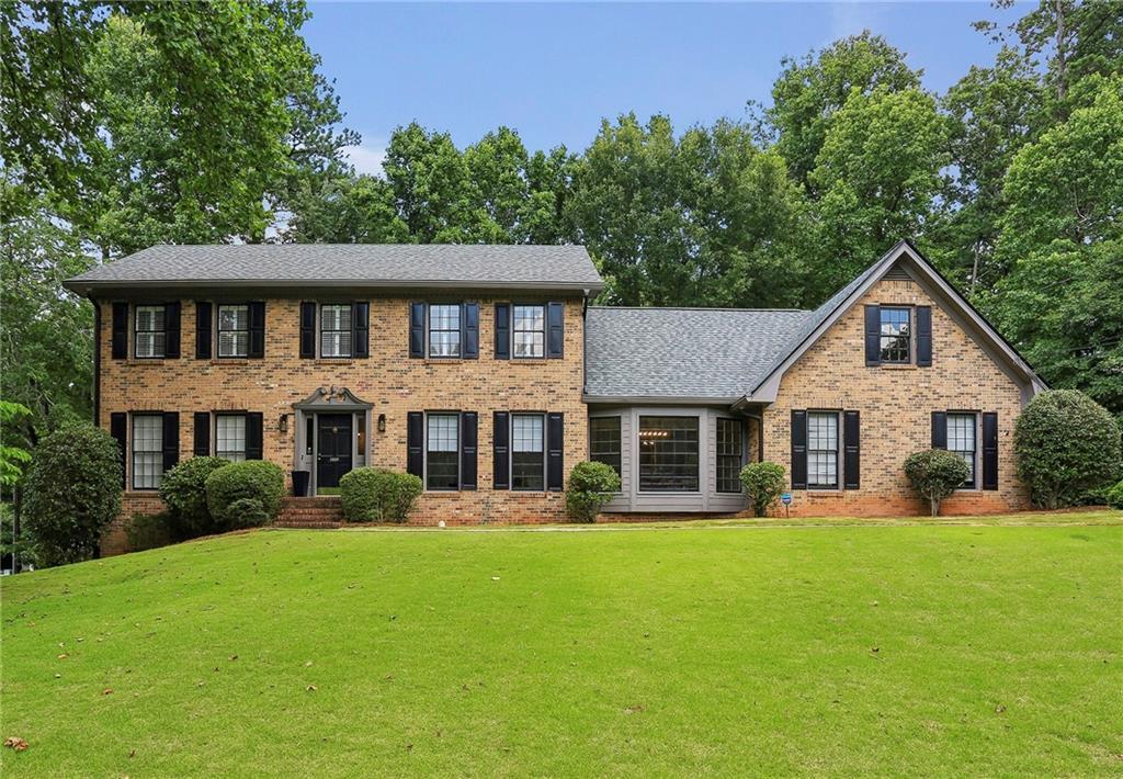 3869 Allenhurst Dr., Peachtree Corners, GA 30092