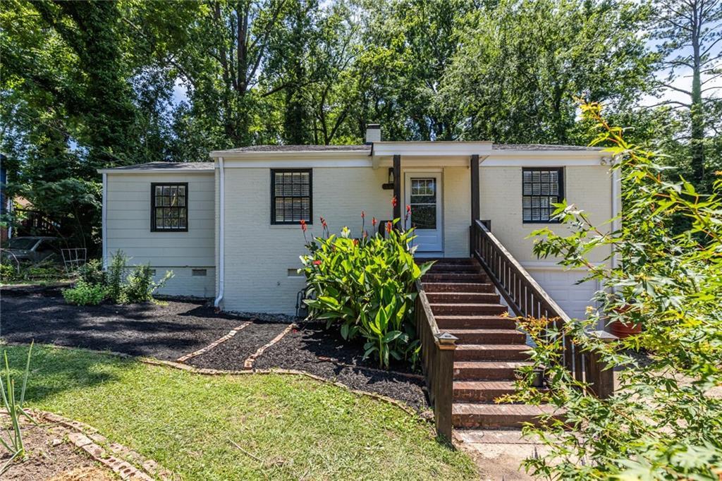 1909 Lisbon Dr., Atlanta, GA 30310