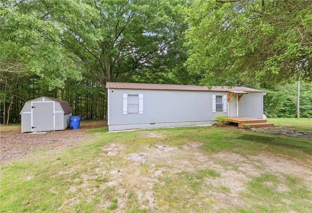 1386 Etheridge Dr., Auburn, GA 30011