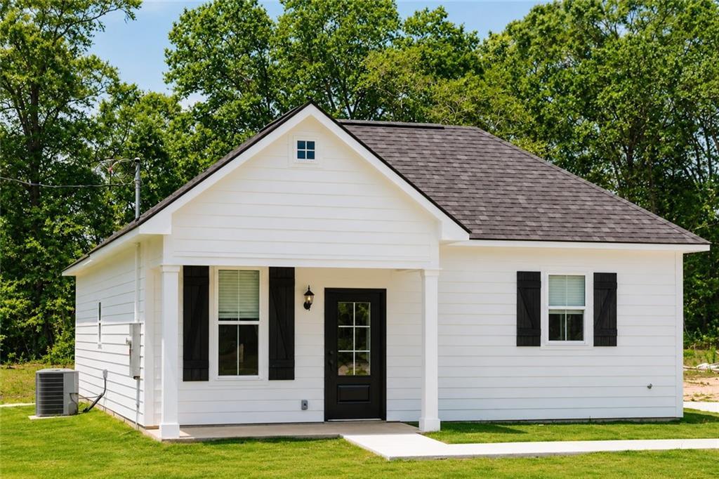 110 Pine Point Dr., Sylvester, GA 31791