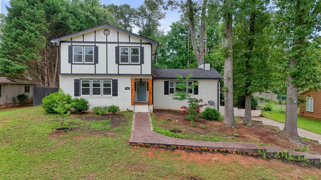 695 Shannon Green Cir., Mableton, GA 30126