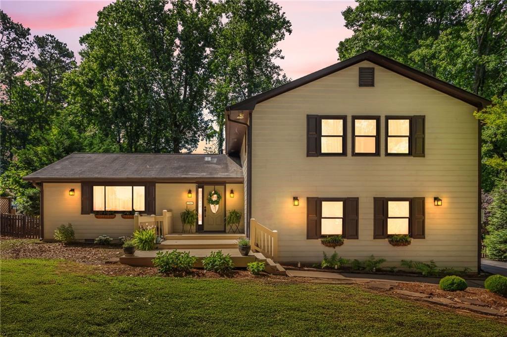 2262 Stag Run, Suwanee, GA 30024