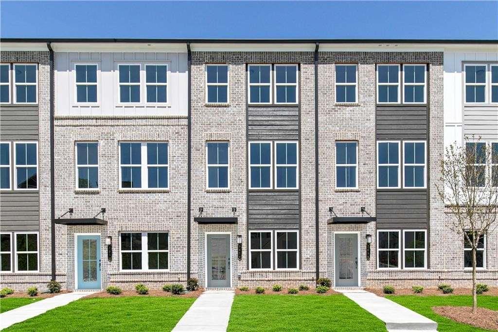 1422 Creekside Cir., Atlanta, GA 30318